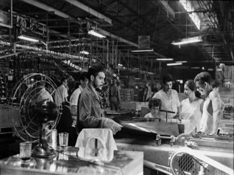 Che: ejemplo ayer y hoy ejemplo del trabajo