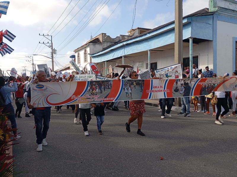 Trabajadores del deporte palmero entre los más destacados en el desfile por Primero de Mayo