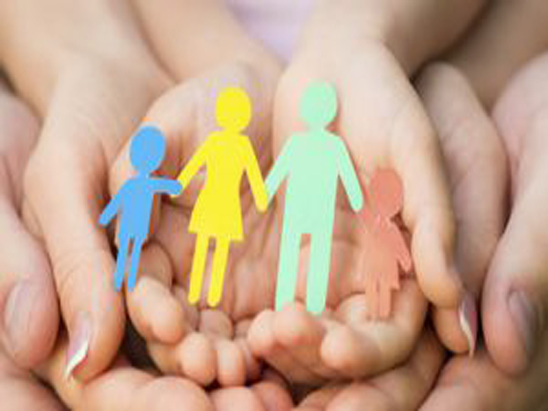 Papel de la familia en formación de sus hijos es insustituible